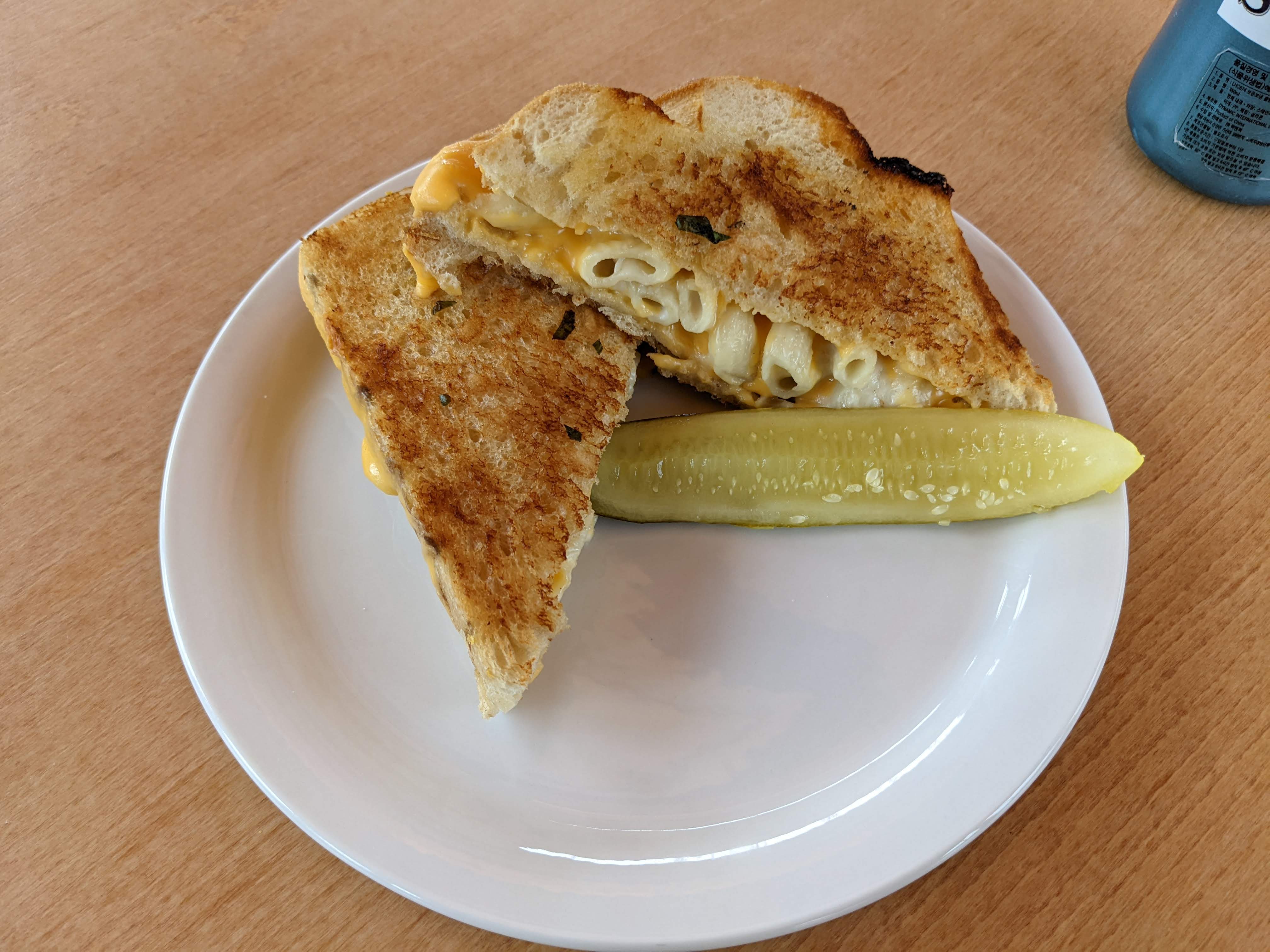 A Mac & Cheese Melt sandwich.
